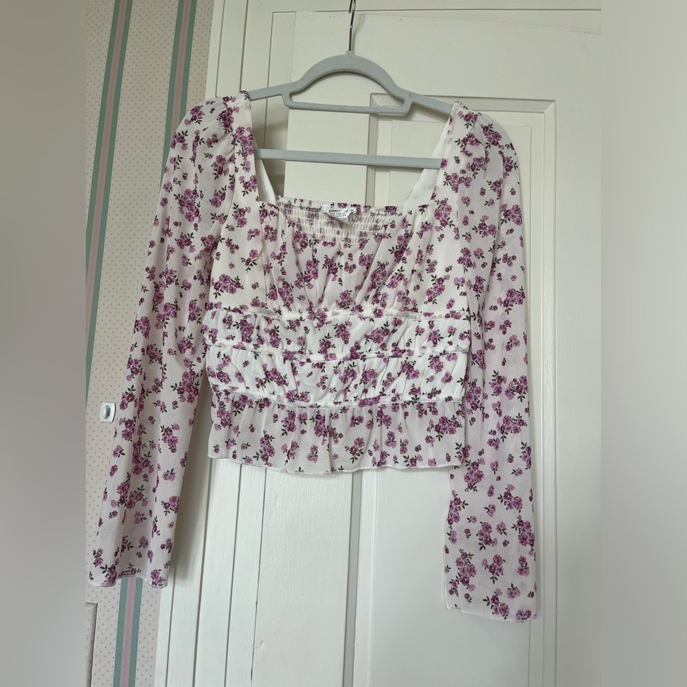 Floral Long Sleeve Cropped Top